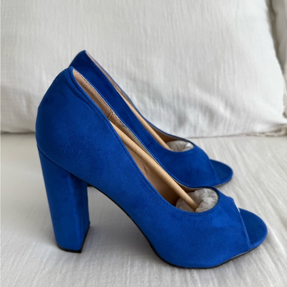 Michael Antonio blue faux suede peep toe heels - Picture 1 of 8
